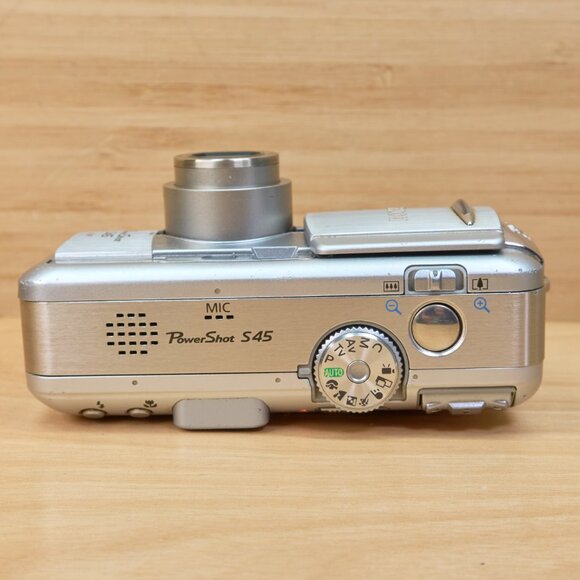 Vintage Canon PowerShot S45 4MP Digital Camera w/ 3x Optical Zoom, Made in Japan - Picture 6 of 9